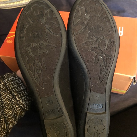 Flats - Picture 5 of 5